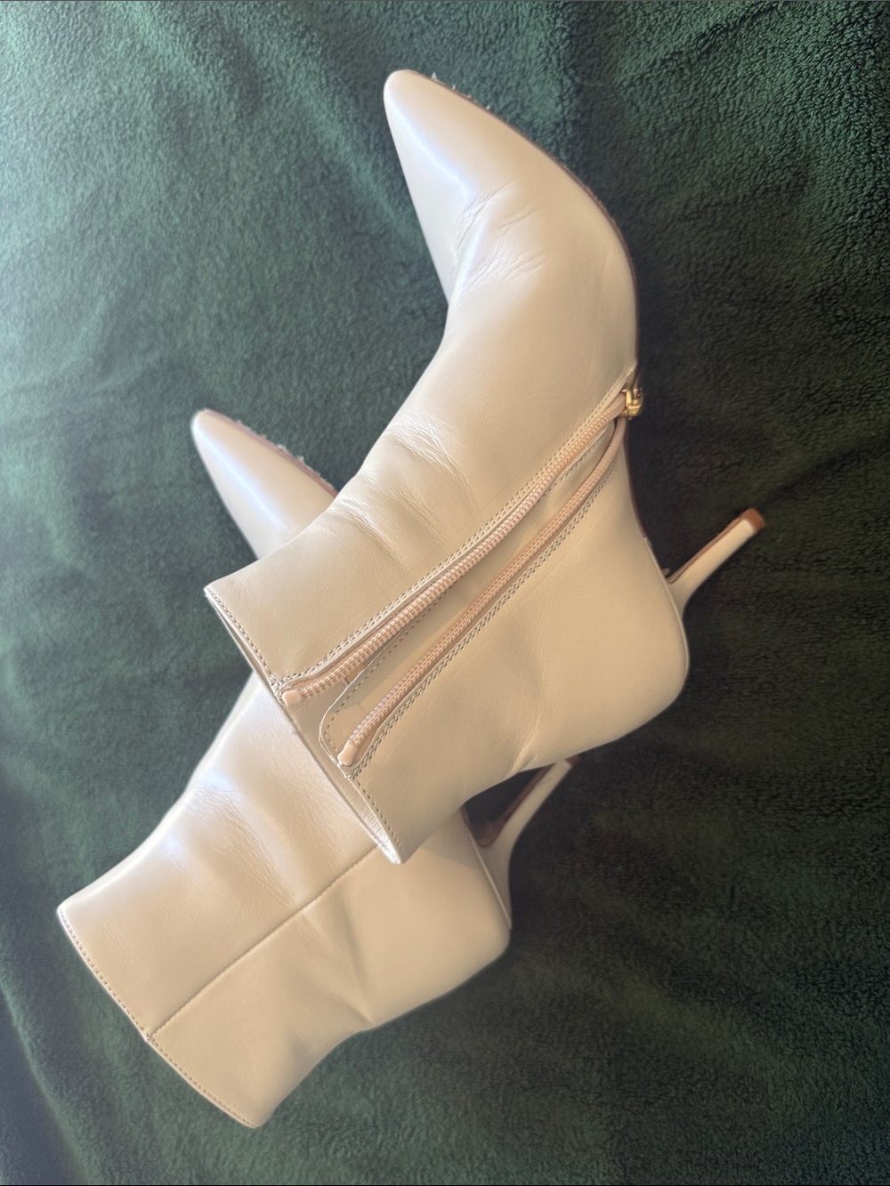 L'AGENCE Cream Pointed-Toe Leather Ankle Booties with Stiletto Heel